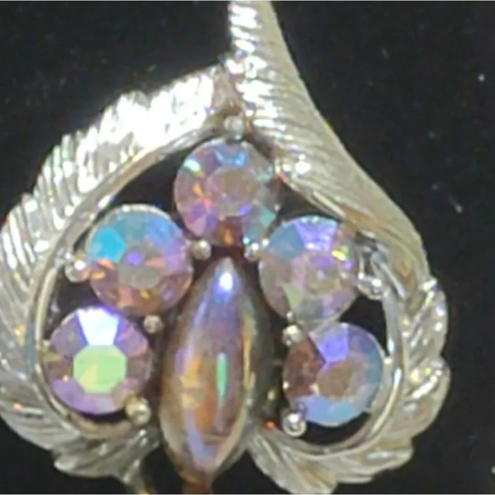 Beaded Silver Tone Clip Earrings.  B1